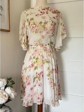 Romantic Zara Woman floral mini dress